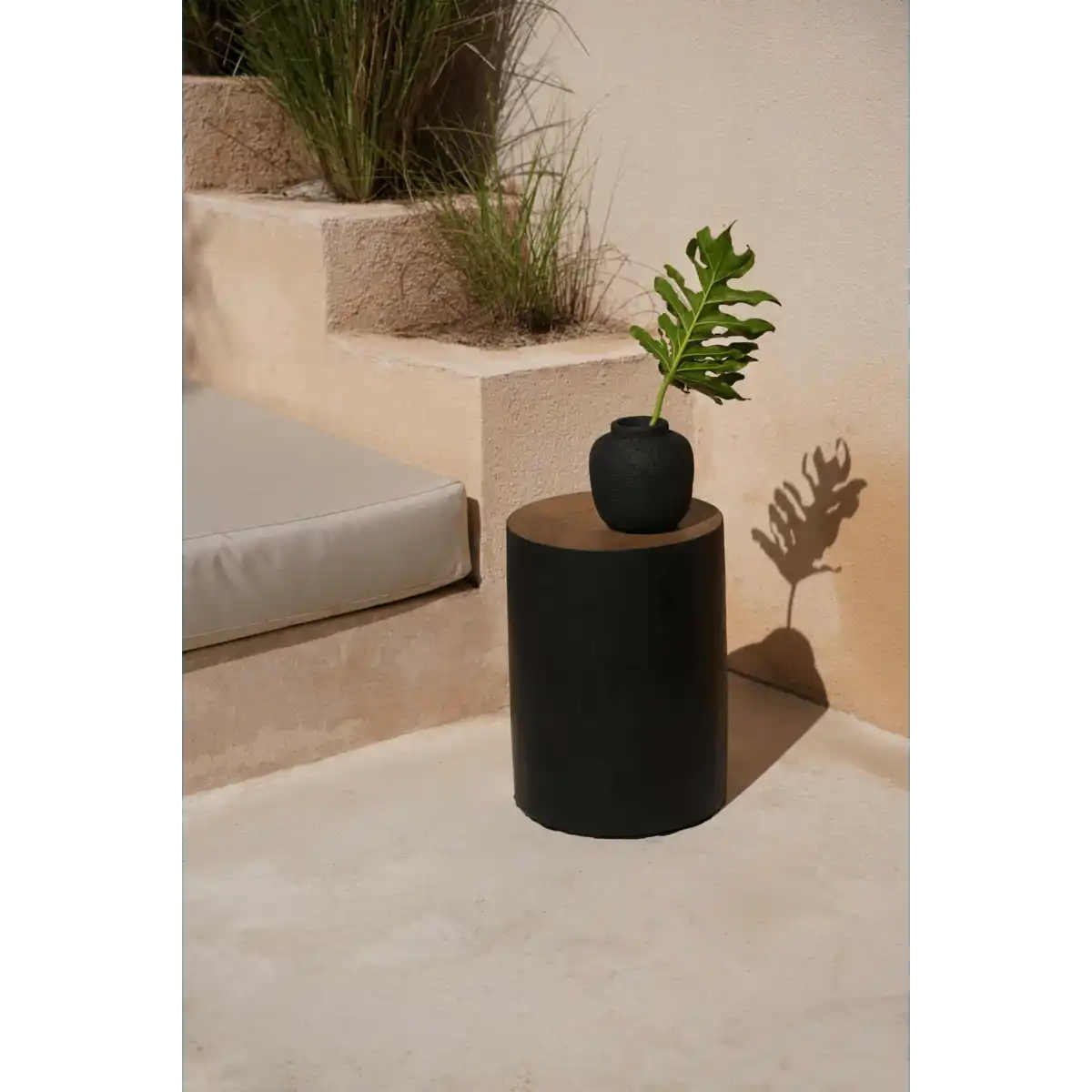 Der Tribe Hocker – Naturschwarz - HomeDesign Knaus