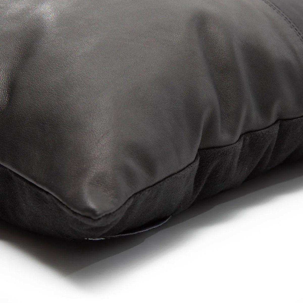 Der vierteilige Lederkissenbezug – Schwarz – 40 x 40 - HomeDesign Knaus