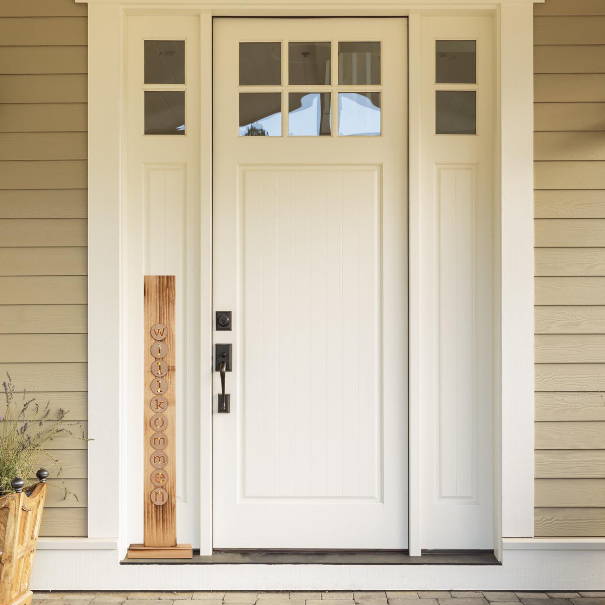 LED-Holz-Dekoleuchte "WILLKOMMEN" aus naturbelassenem Holz mit festverbauten LEDs, Weihnachtsdekoration für Außen