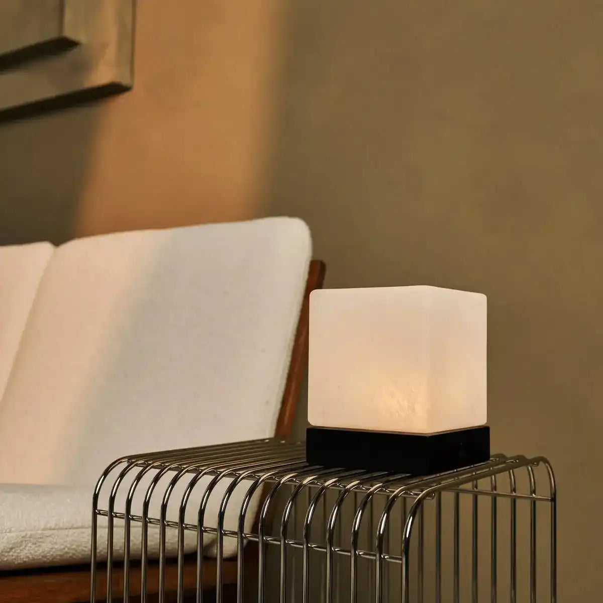 Yce Black Cordless Holzlampe mit gefrorenem Glas-wiederaufladbar, dimmbar, 100-Stunden-Akku