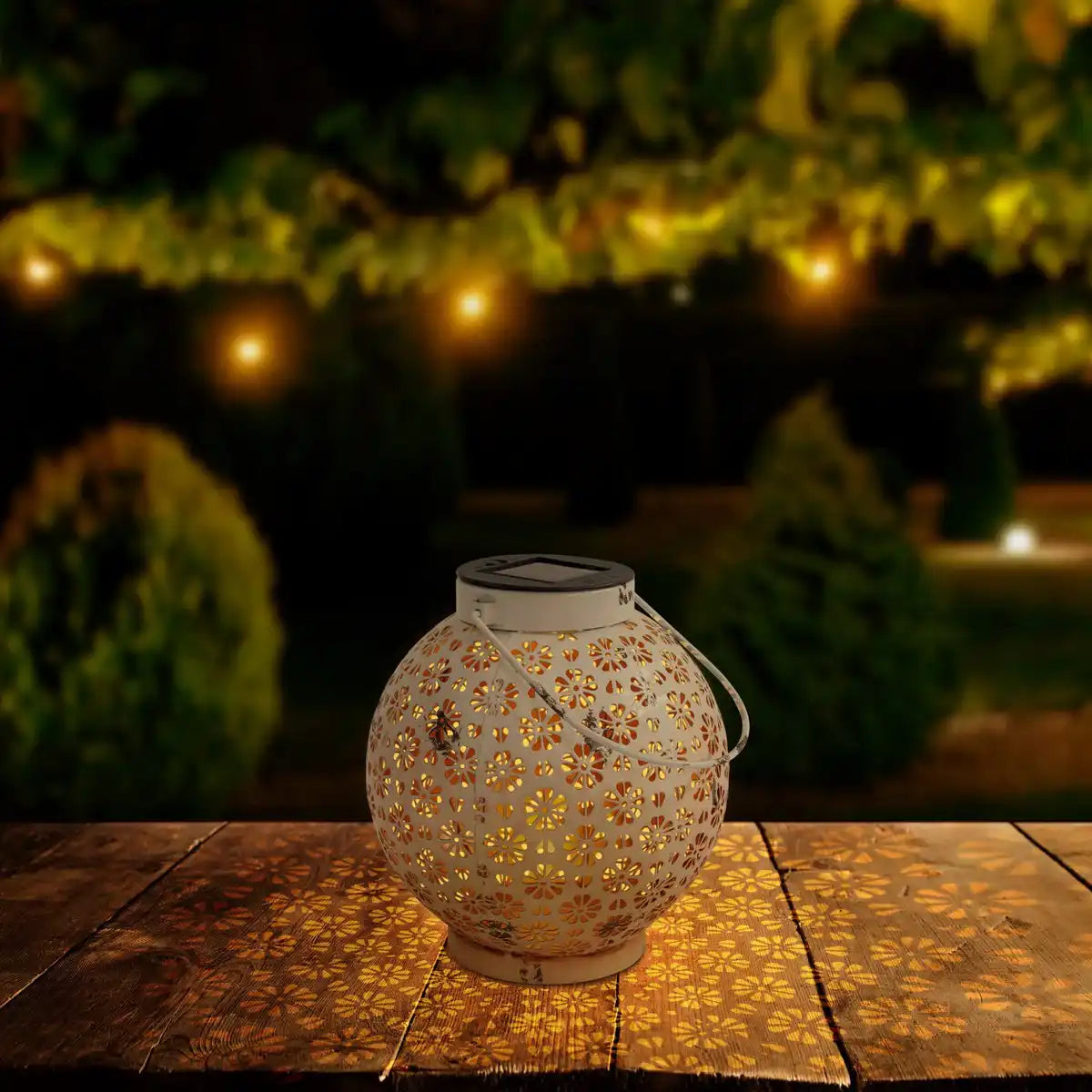 2er-Set LED Deko-Solarleuchte Ø 18 cm Außen Deko aus Metall in Weiß mit integrierten LEDs
