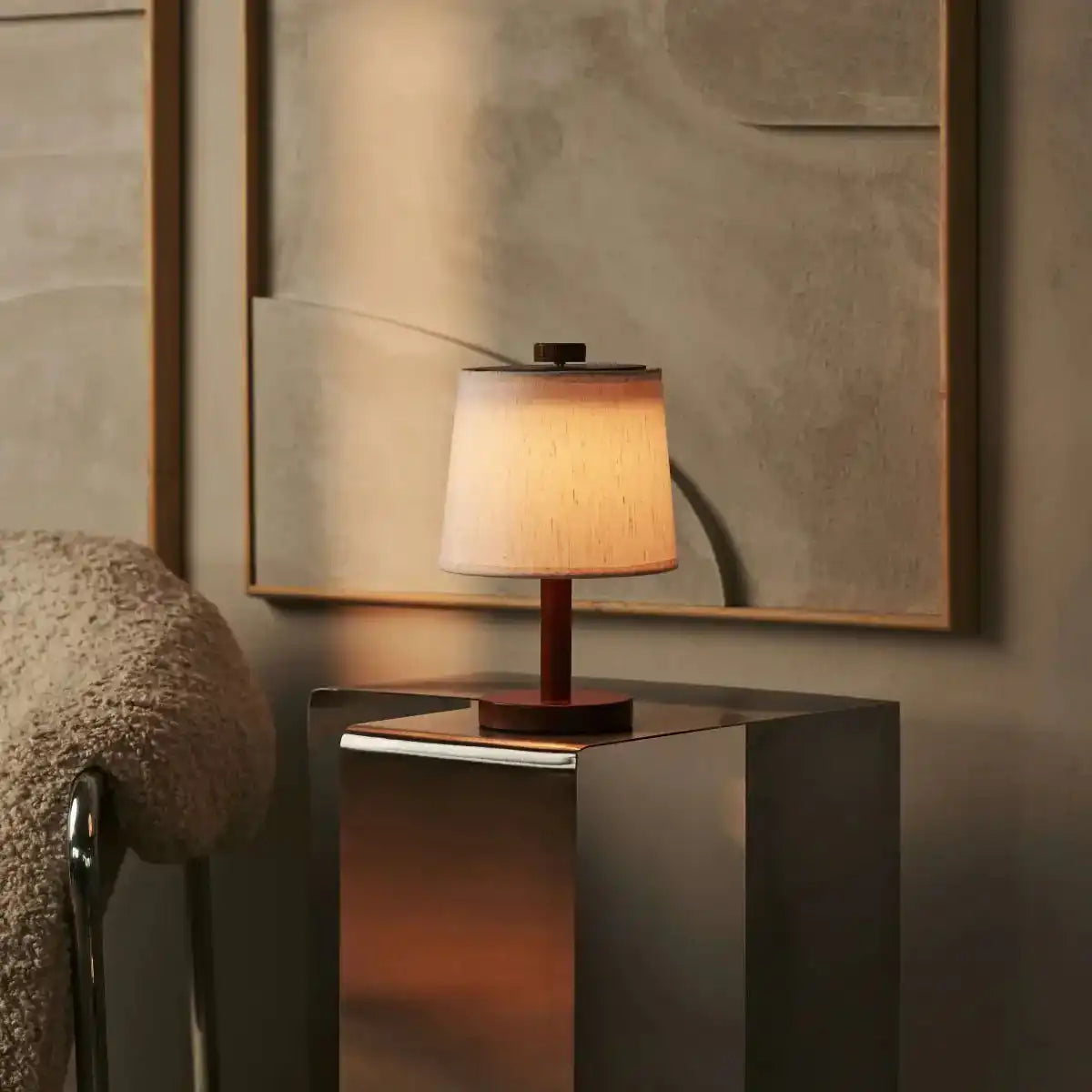 Rover Kastanienbraune Holzlampe - wiederaufladbar, schnurlos und dimmbarer Schatten