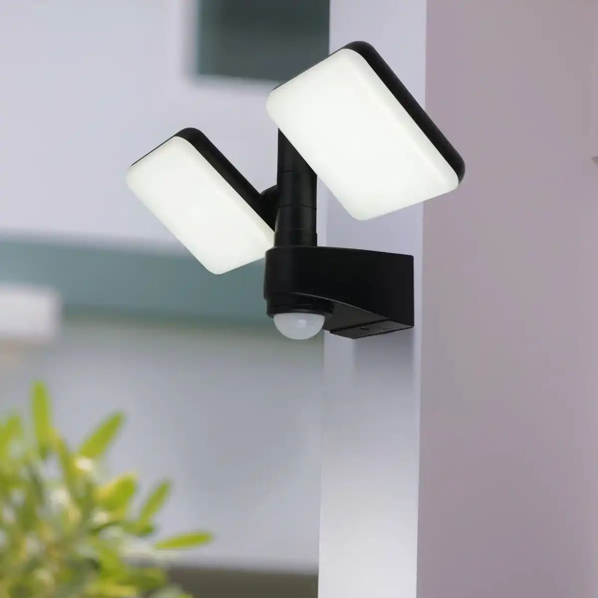 LED Außenwandleuchte "JARO" mit 360° Bewegungsmelder, aus Kunststoff in Anthrazit, mit integrierter LED
