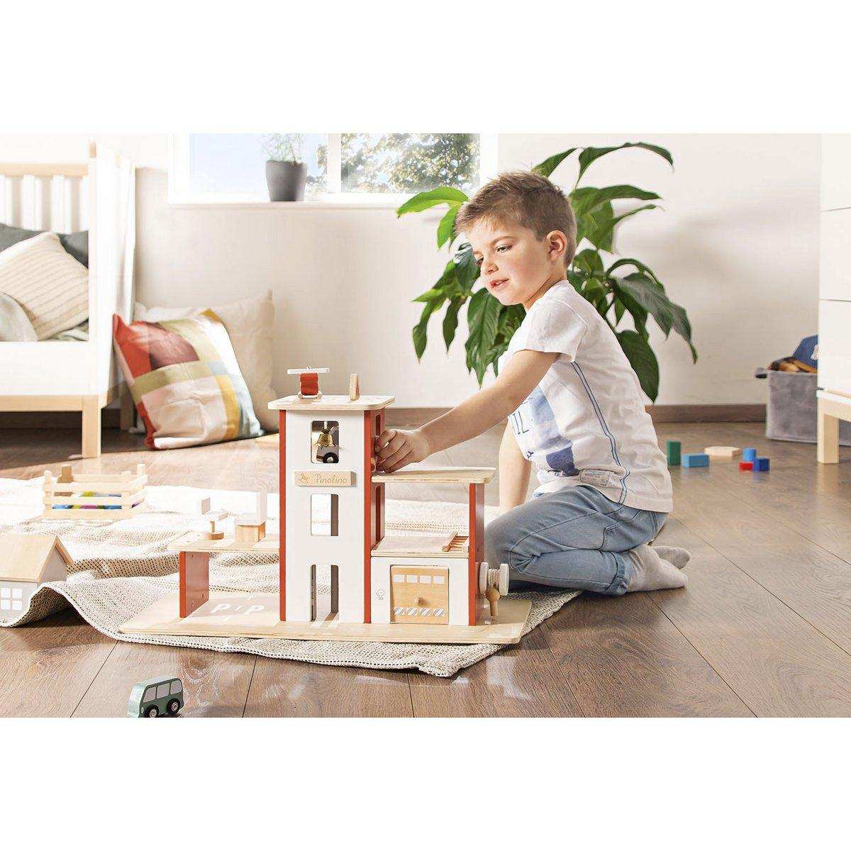 Feuerwehrwache 'Ben' inkl. Zubehör - HomeDesign Knaus