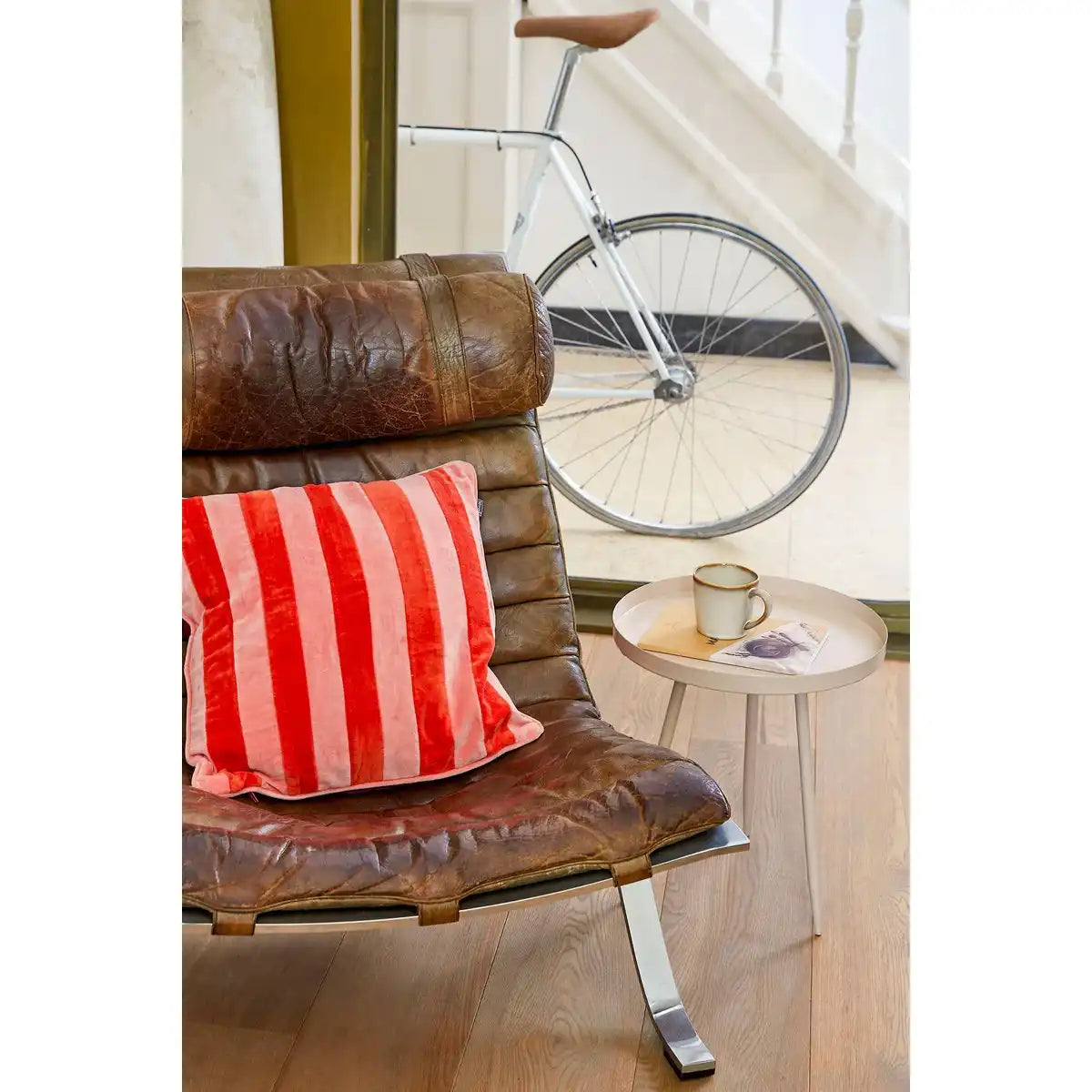 Flores Beistelltisch – H38 x Ø34 cm – Metall – Beige - HomeDesign Knaus