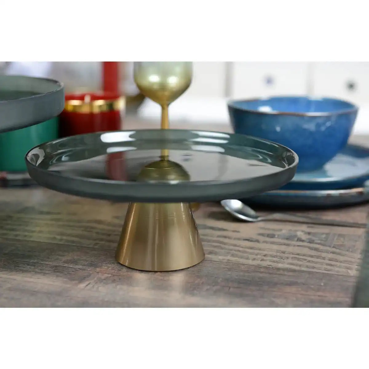 GRÜNES TABLETT AUF GOLDSTÄNDER 28CM - HomeDesign Knaus