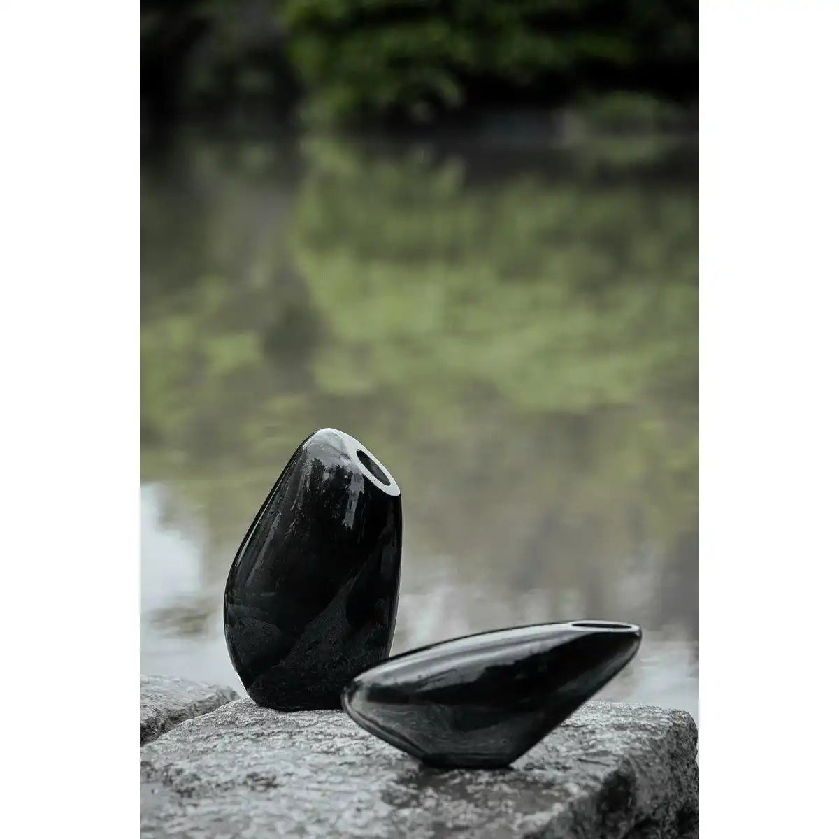 Hohe moderne Vase mit sehr innovativem, schlichtem Design, KOOKY30GR - HomeDesign Knaus