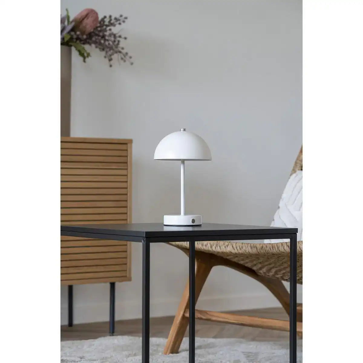 Holt LED-Tischlampe – Weiß, Metall, wiederaufladbar - HomeDesign Knaus
