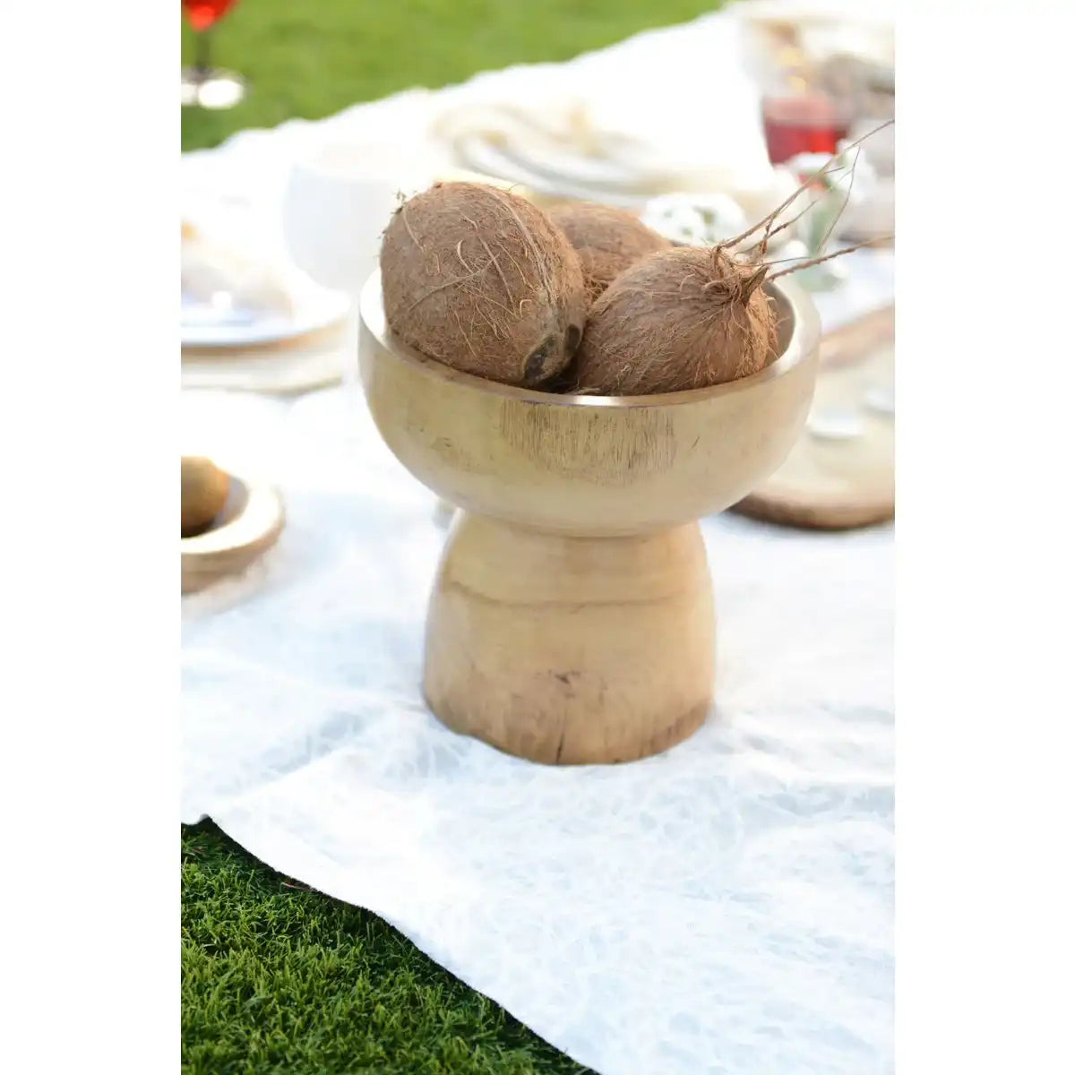 Hölzerner Fuß dekorativ geschnitten 23,5x23.5x24.5 cm - HomeDesign Knaus