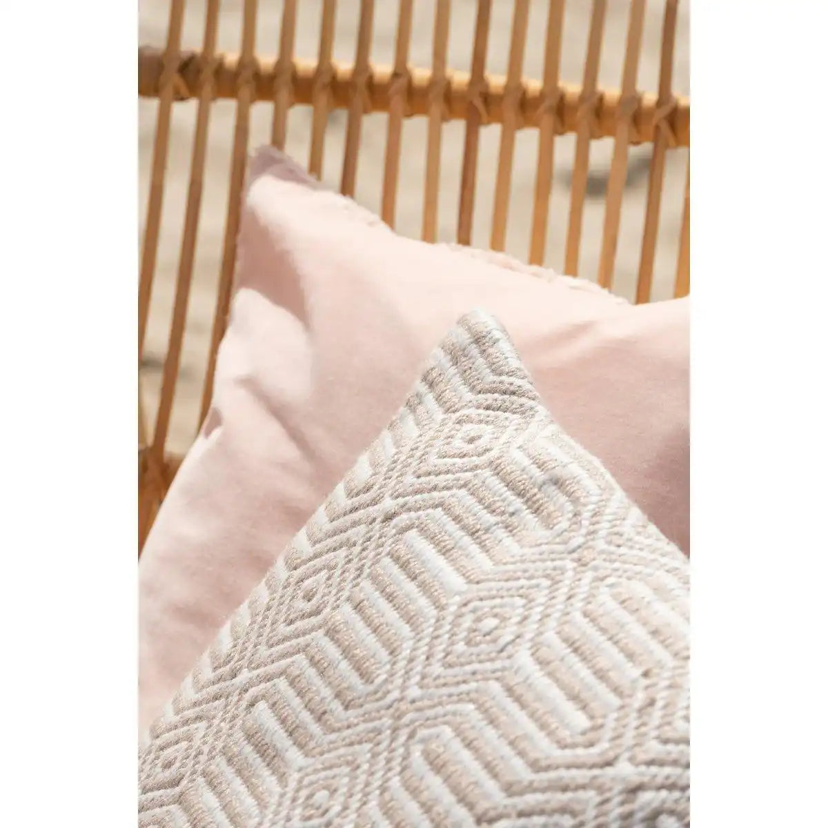 J-Line Kissen Ibiza – Polyester – Natur/Weiß - HomeDesign Knaus
