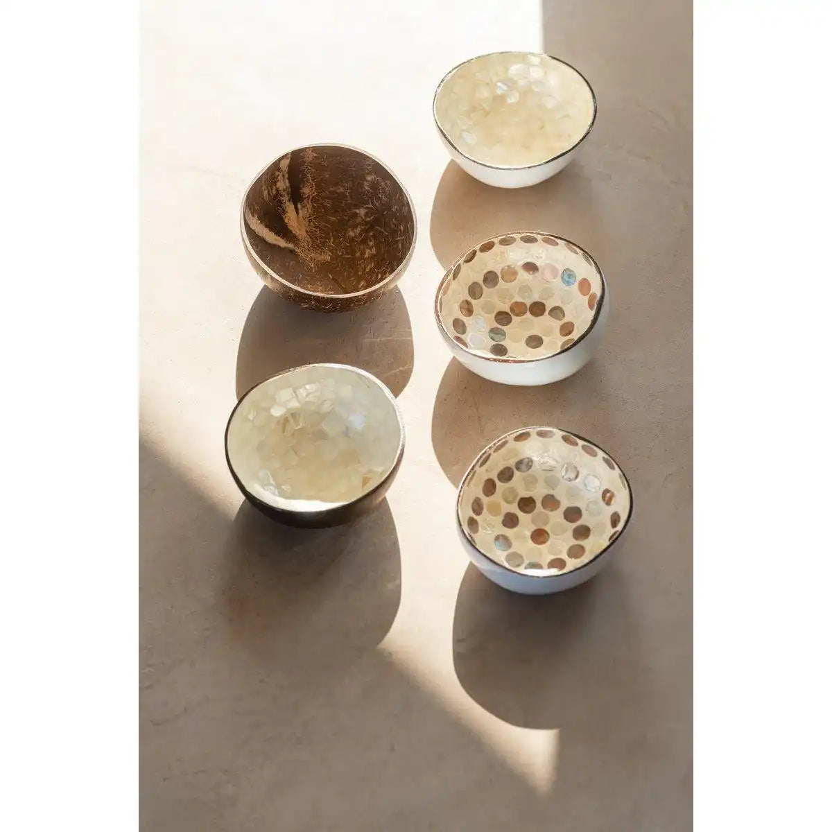 J-Line Nuye halbieren kokosnoot bol – bamboe/ verf – wit - HomeDesign Knaus