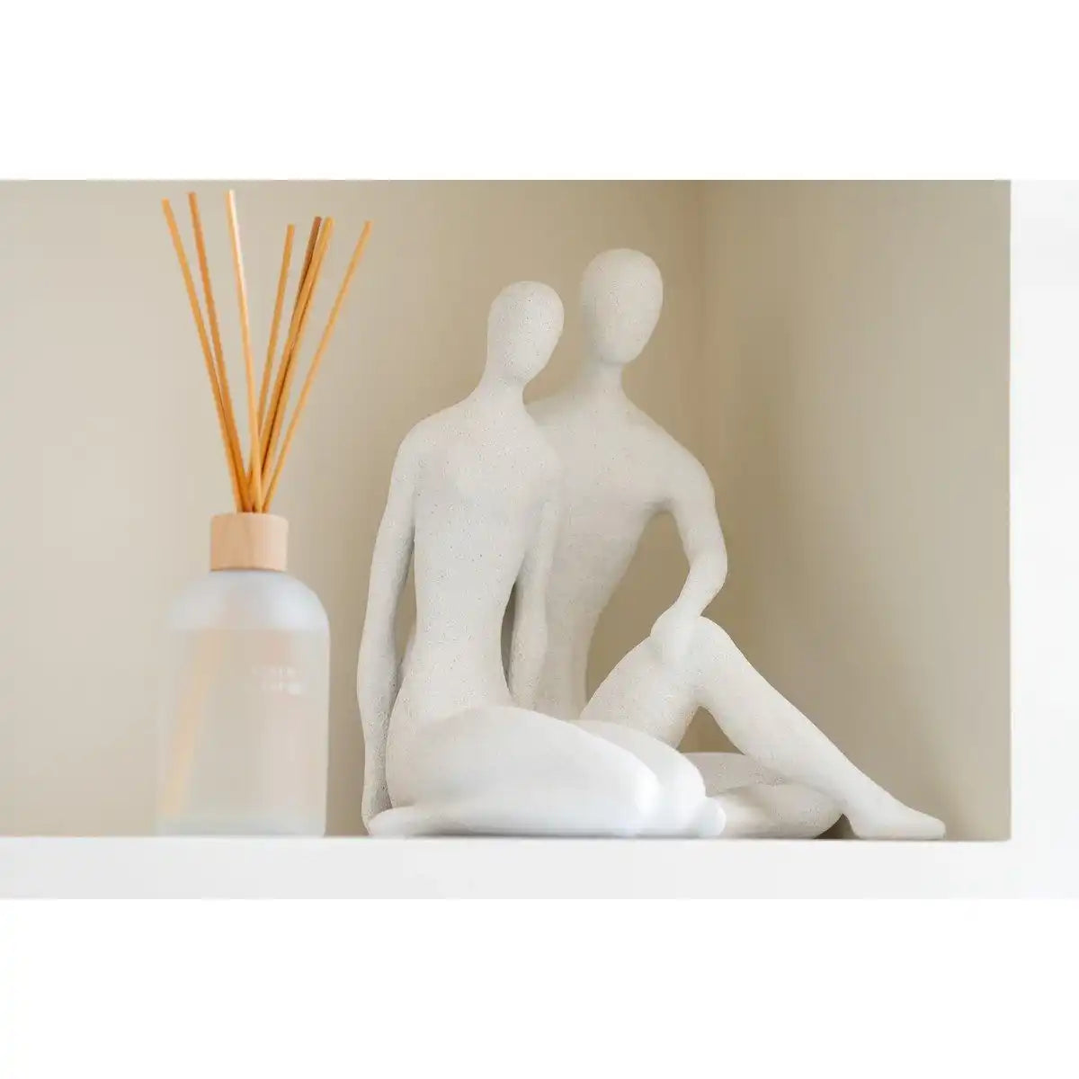 J-Line Paar sitzend, modernes Kunstharz, mattweiß - HomeDesign Knaus