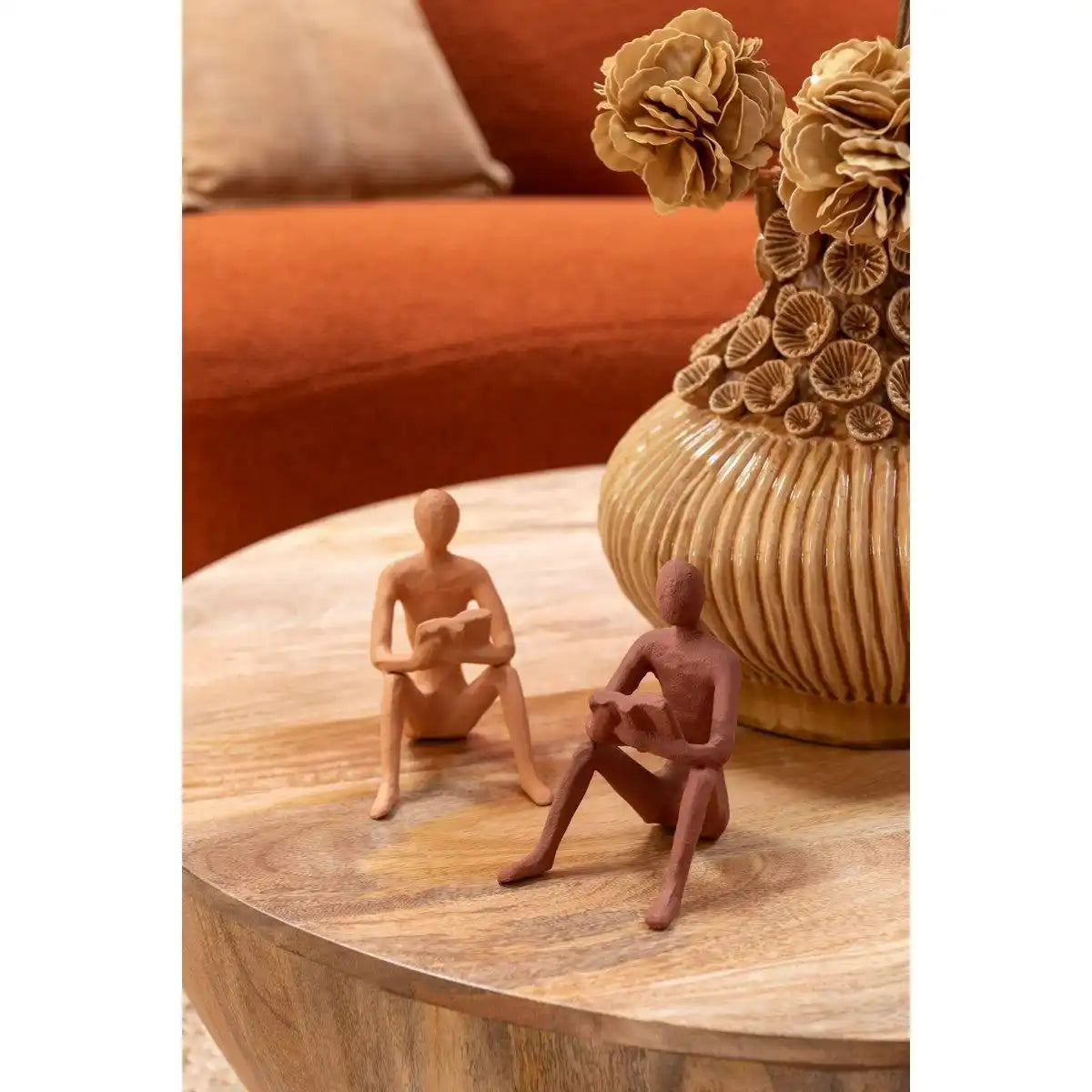 J-Line Set aus zwei sitzenden Figuren aus Koli-Eisen, natur/braun - HomeDesign Knaus