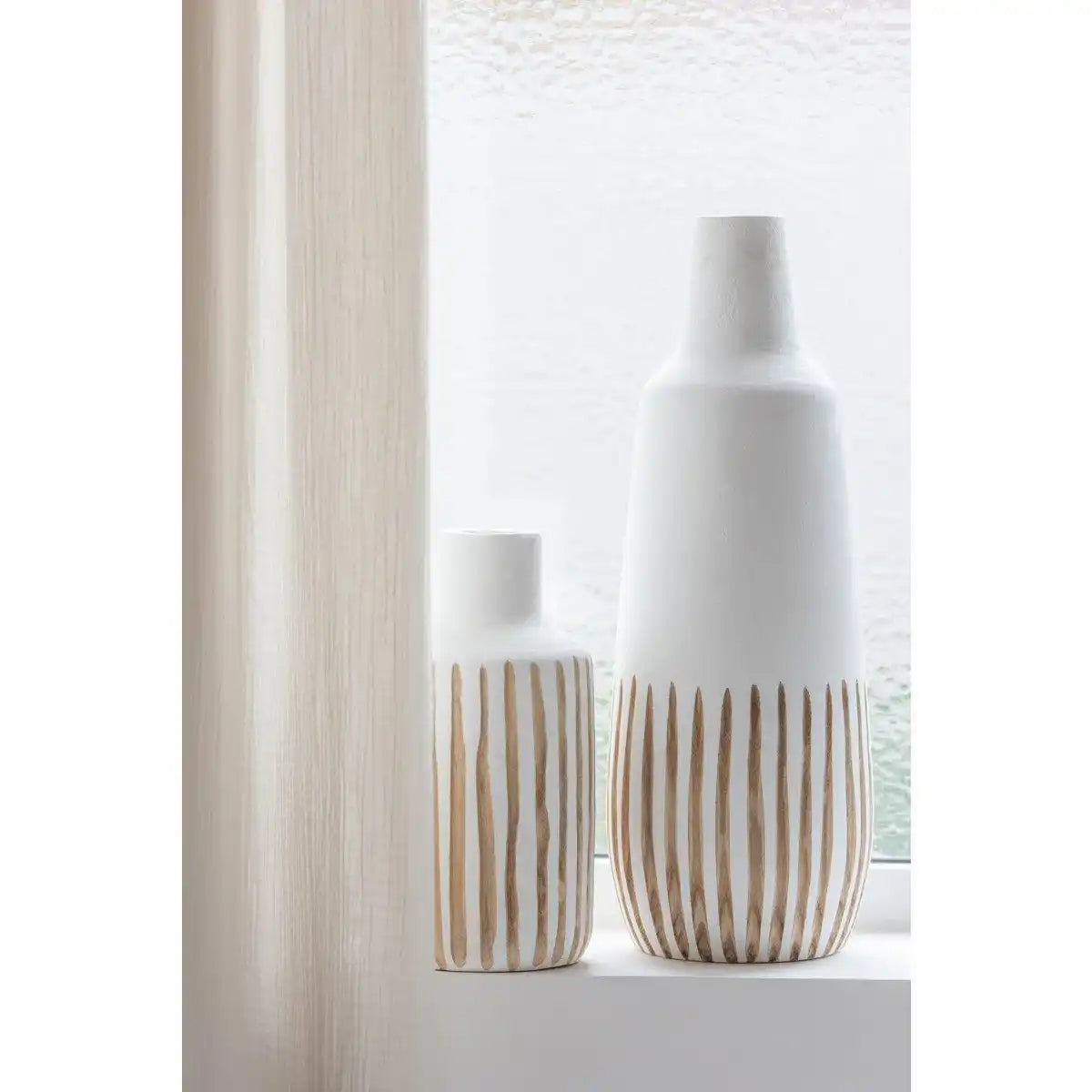 J-Line Vase Ying – Holz – Weiß – groß – 56,00 cm hoch - HomeDesign Knaus