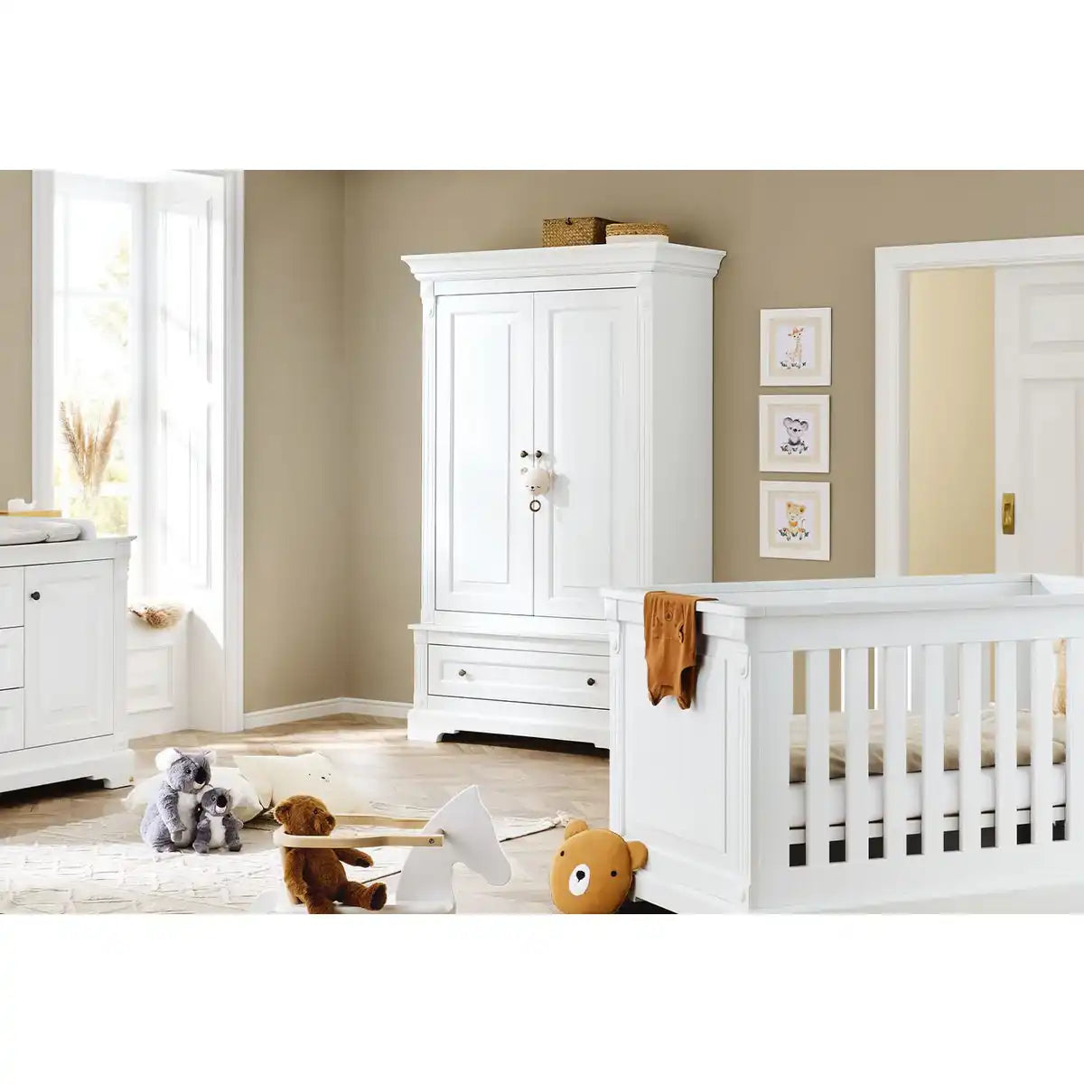 Kleiderschrank 'Emilia' - HomeDesign Knaus