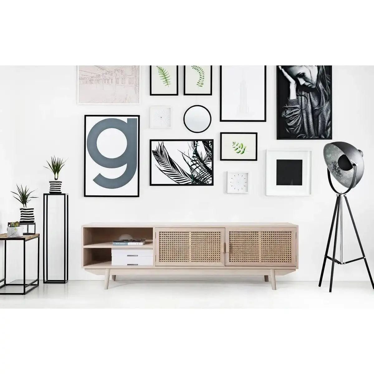 Lowboard 150x36 cm Rattanfront - HomeDesign Knaus