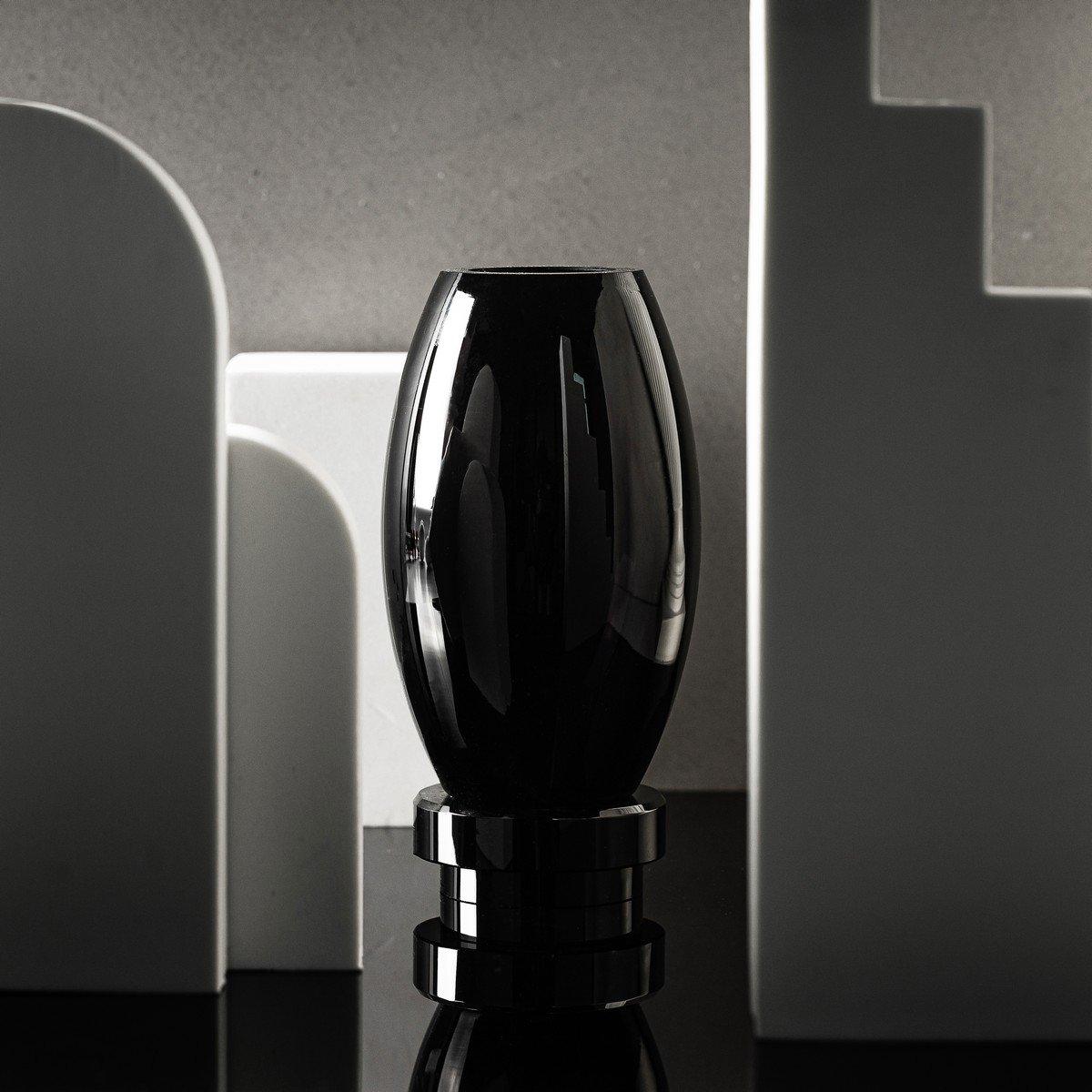 Moderne Vase, innovatives Design, schwarzes High-End-Glas. RUD30 - HomeDesign Knaus