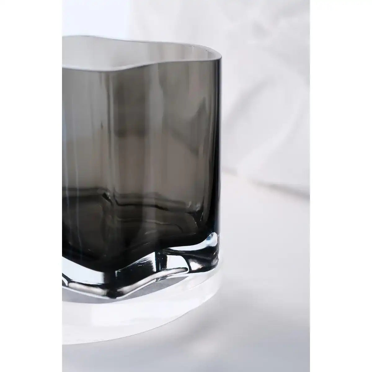 Neue, moderne Designvase, inspiriert von CORAL und Aalto, mittlere Größe, COR20GR - HomeDesign Knaus