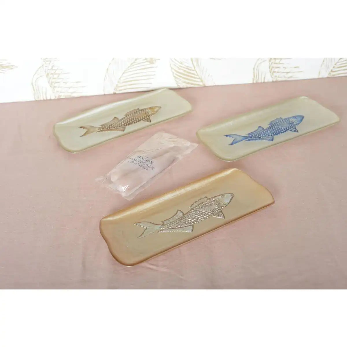 RECHTECKIGE VANILLEFORM MIT BLAUEN FISCHEN 31X12,5X2,5CM - HomeDesign Knaus