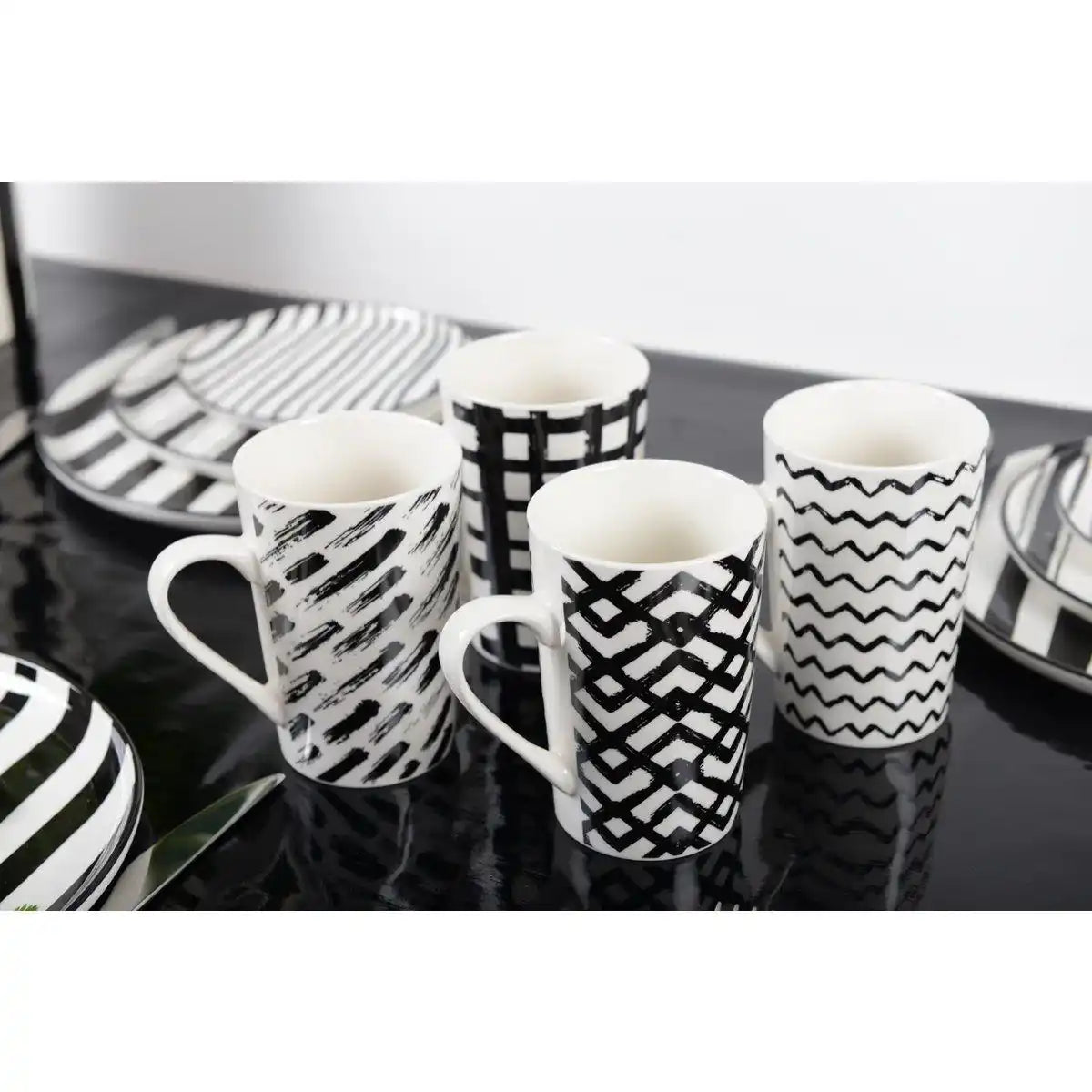 SET 4 BECHER 450ML SCHWARZ & WEISS - HomeDesign Knaus
