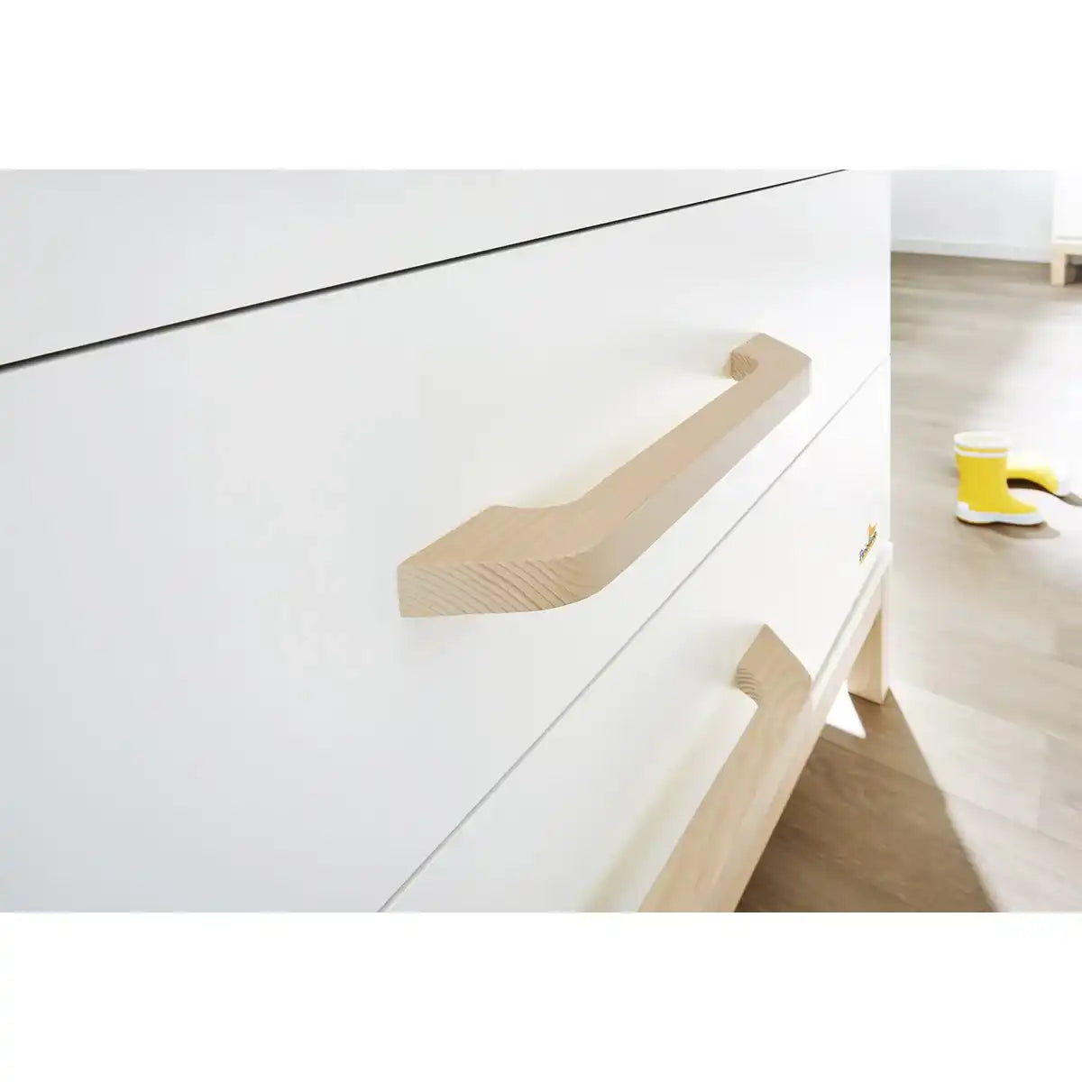 Starter-Set 'Light' breit
2-teilig: Kinderbett, breite Wickelkommode - HomeDesign Knaus