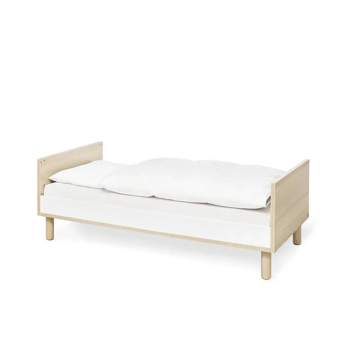 Starterset 'Flow' breit
2-teilig: Kinderbett, breite Wickelkommode - HomeDesign Knaus
