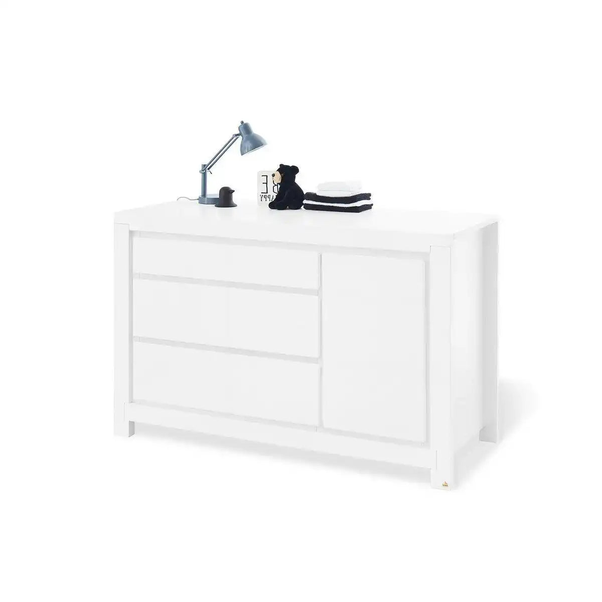 Starterset 'Milk' extrabreit
2-teilig: Kinderbett, extra breite Wickelkommode - HomeDesign Knaus