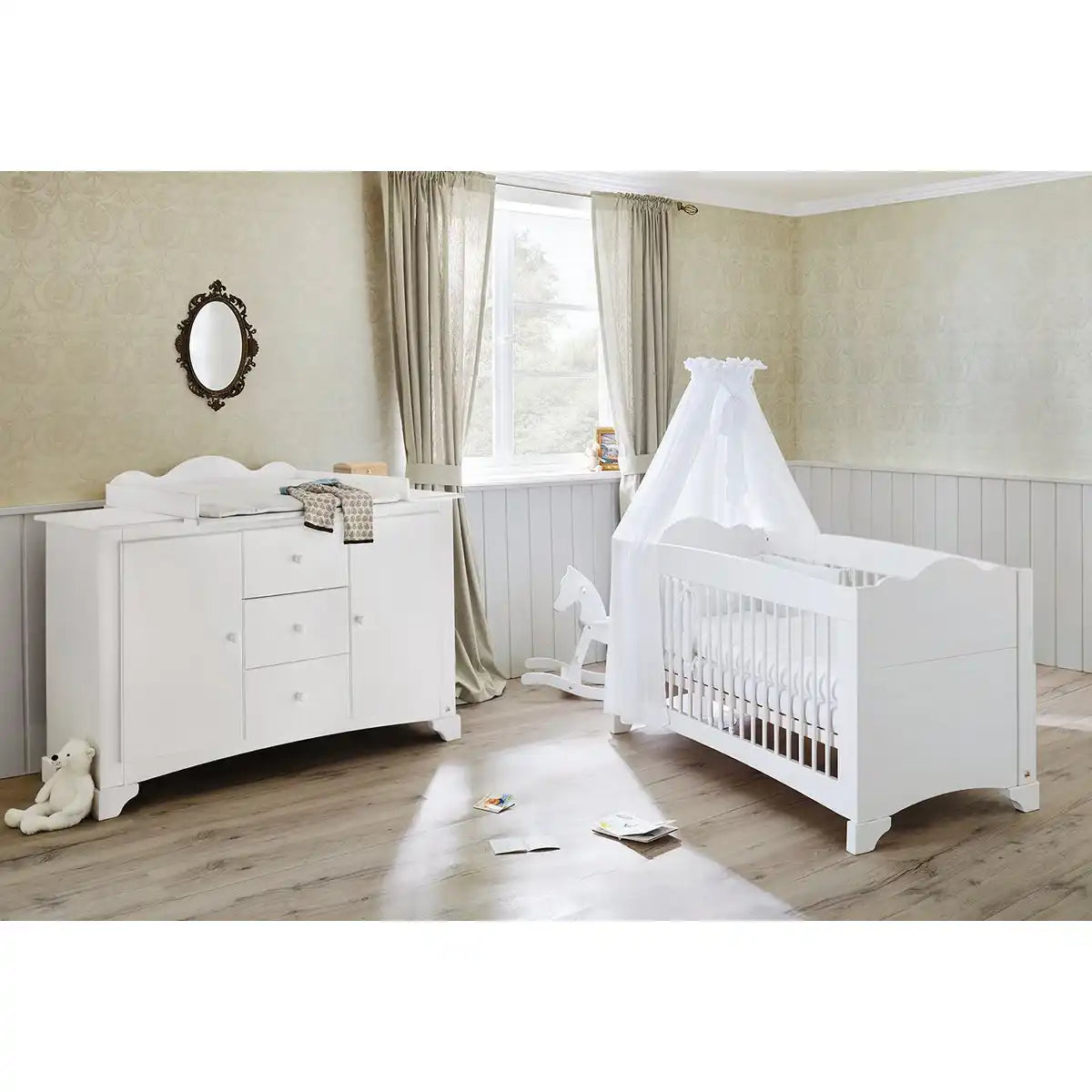 Starterset 'Pino' extrabreit
2-teilig: Kinderbett, extra breite Wickelkommode - HomeDesign Knaus