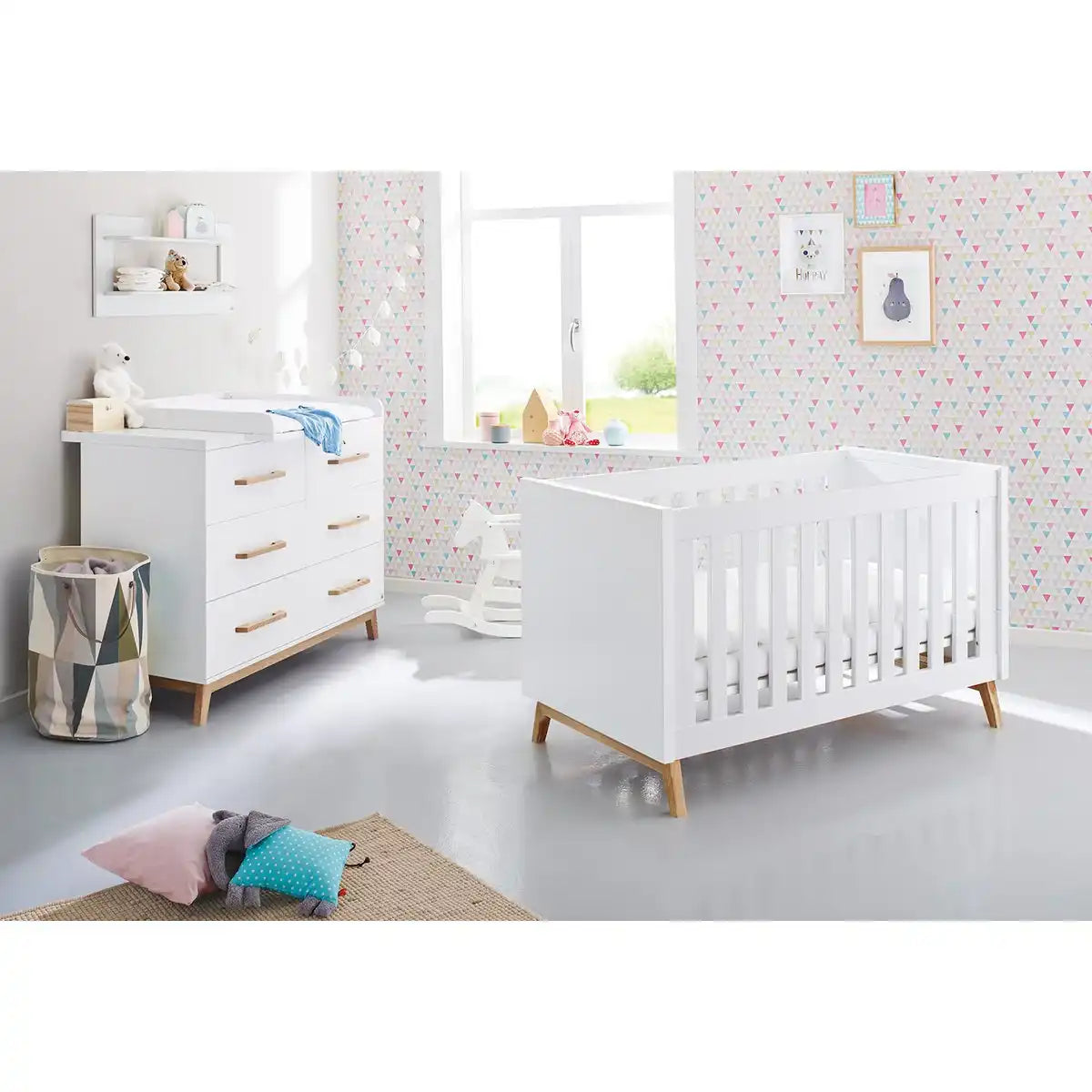 Starterset 'Riva' extrabreit
2-teilig: Kinderbett, extra breite Wickelkommode - HomeDesign Knaus