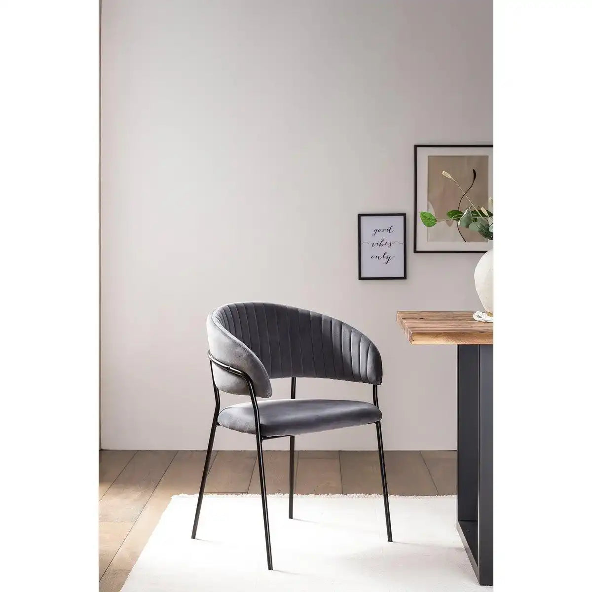 Stuhl Samt mit Rückensteppung Grau - HomeDesign Knaus