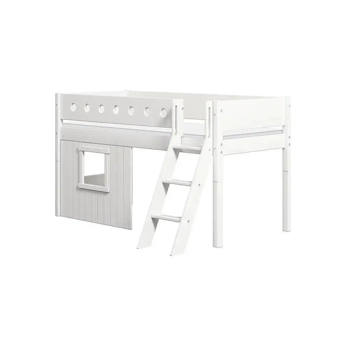 Weißes mittleres Bett mit Baumhaus, schräge Leiter, 90x200 cm, weiß - HomeDesign Knaus