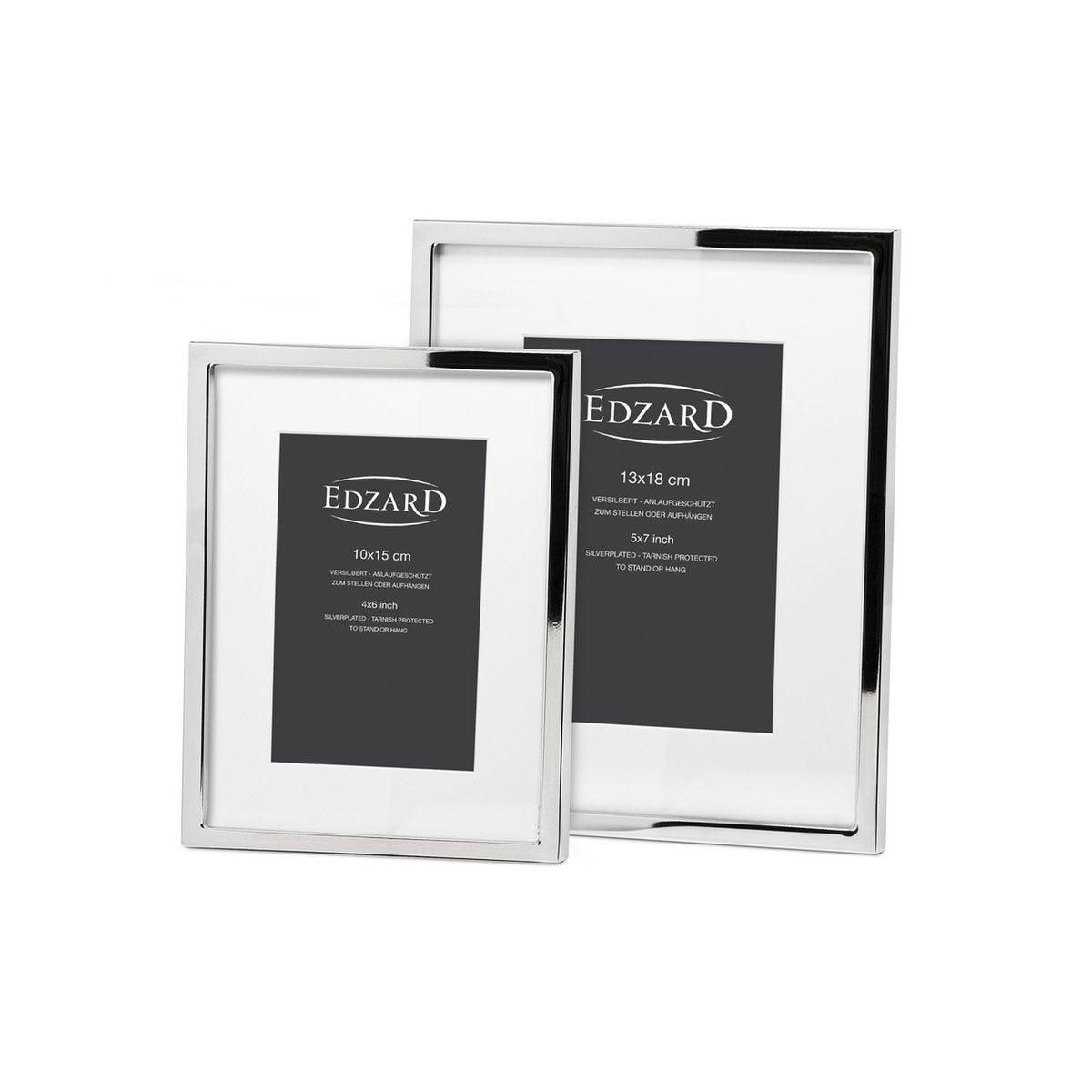 EDZARD Fotorahmen Rivoli für Foto 13 x 18 cm, edel versilbert, anlaufgeschützt, mit 2 Aufhängern - HomeDesign Knaus
