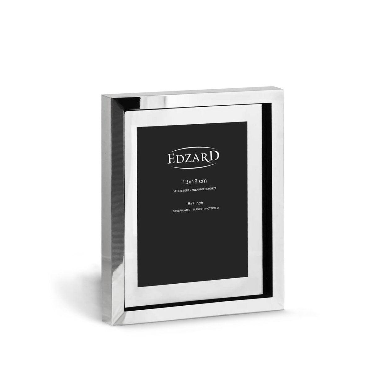 EDZARD Fotorahmen Bilderrahmen Caserta für Foto 13 x 18 cm, edel versilbert, anlaufgeschützt - HomeDesign Knaus