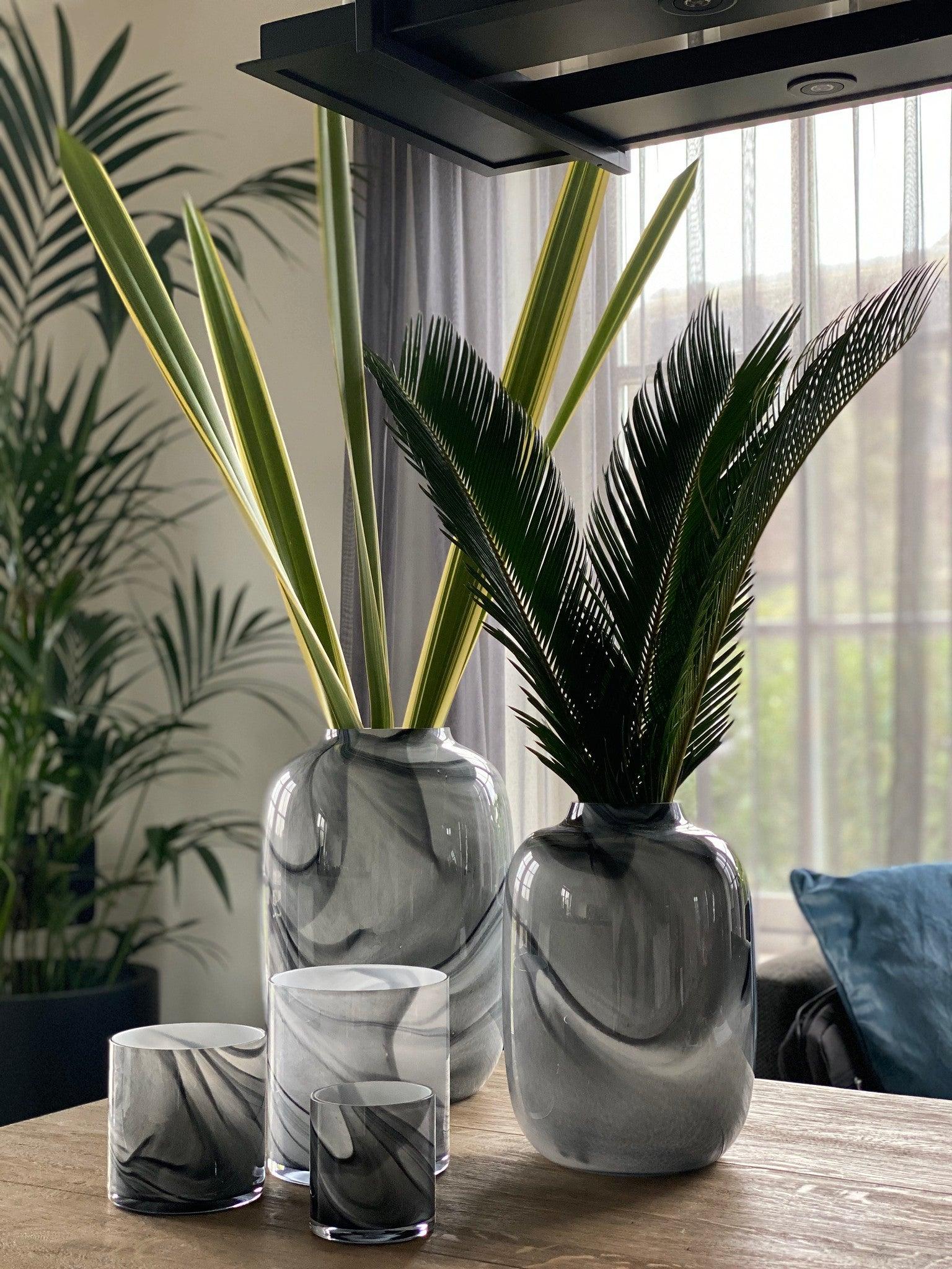 Designer Vase Marmorvase Bodenvase Blumenvase Marmor Schwarz-weiß