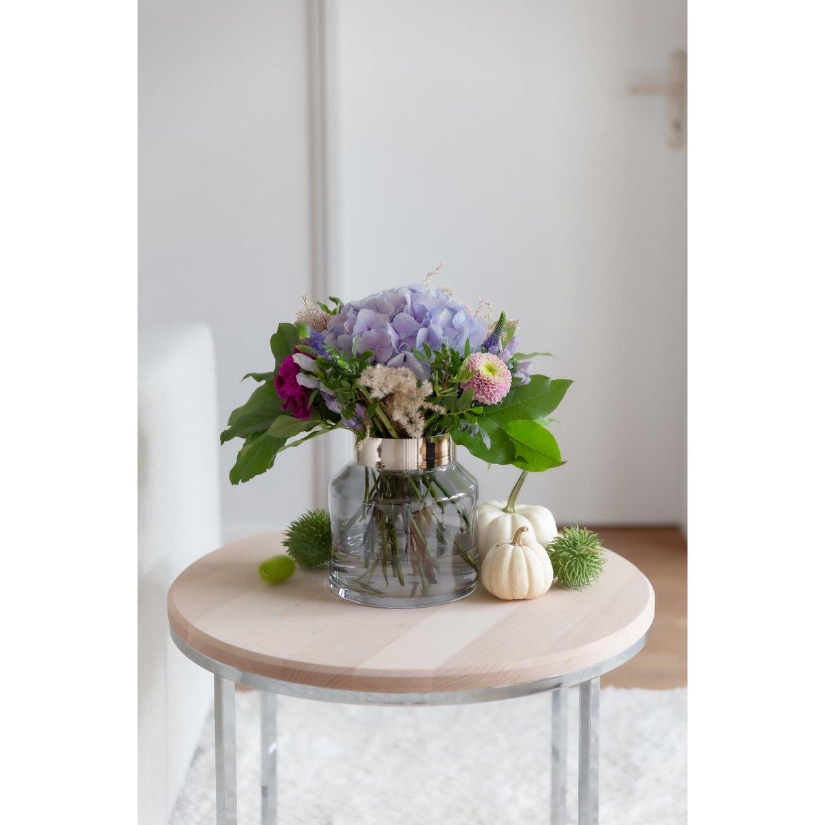 EDZARD Vase Gabi (Ø 17 cm, Höhe 19 cm), dunkles, mundgeblasenes Kristallglas mit Platinrand - HomeDesign Knaus